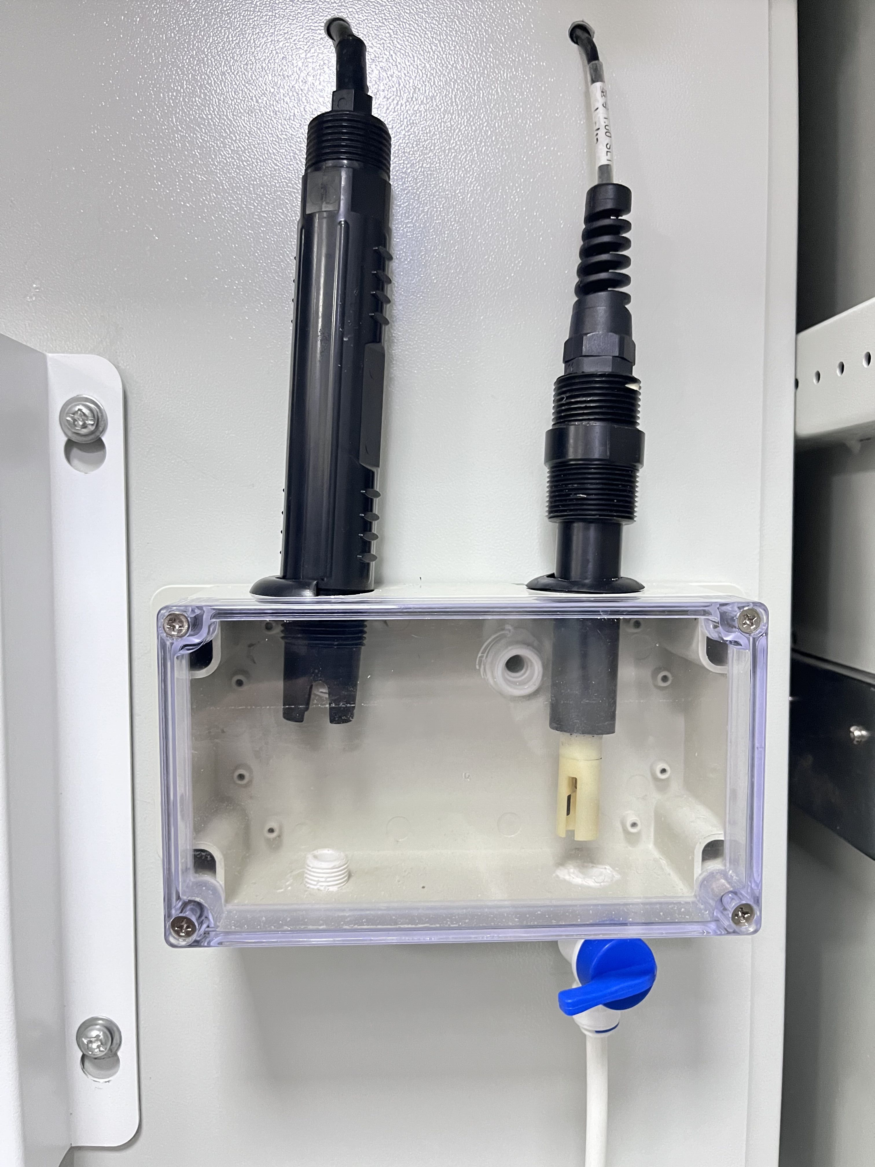清洗水質(zhì)在線(xiàn)監測系統的電極